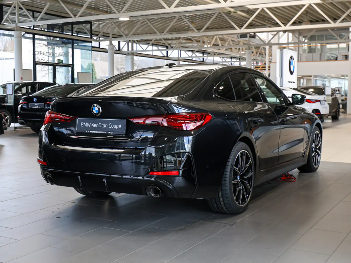 BMW 420 d Gran Coupe xDrive M-Sport FACEL. 360° Zwart - 2