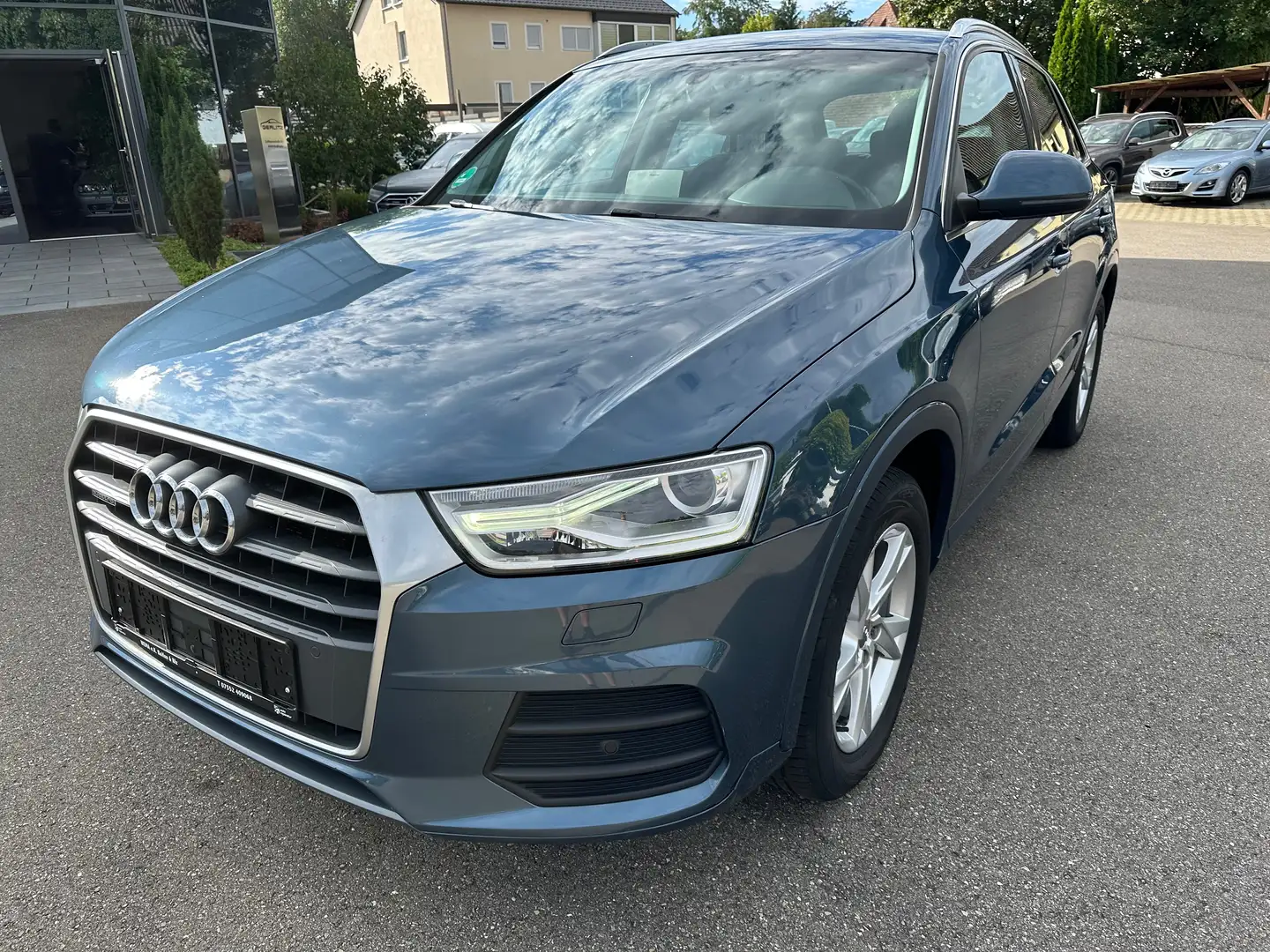 Audi Q3 Sport quattro / Bi-Xenon Blau - 1