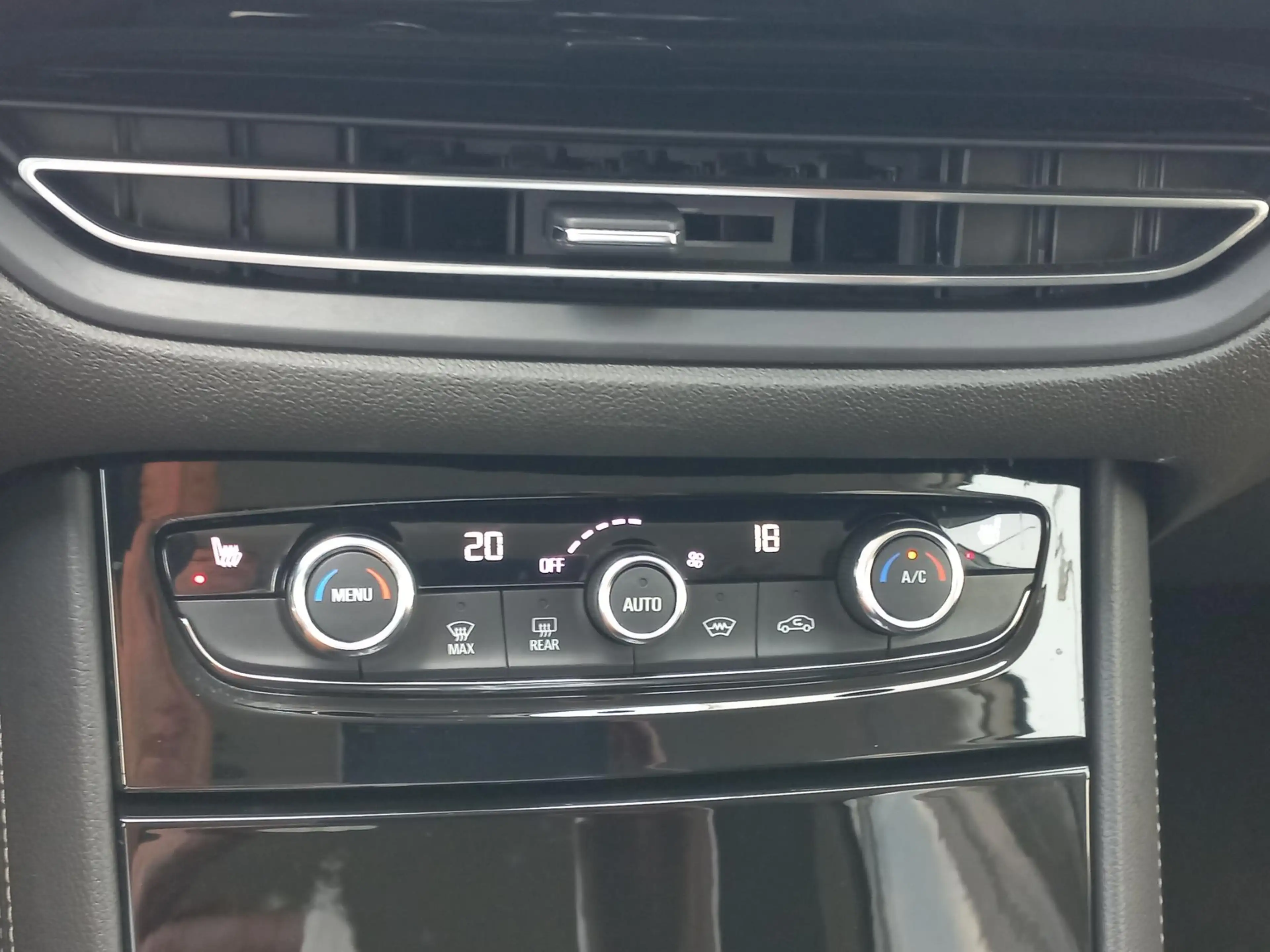 Opel Grandland 1.6T 225pk Plug-In Hybrid GS Line Automaat | Clima — photo 7