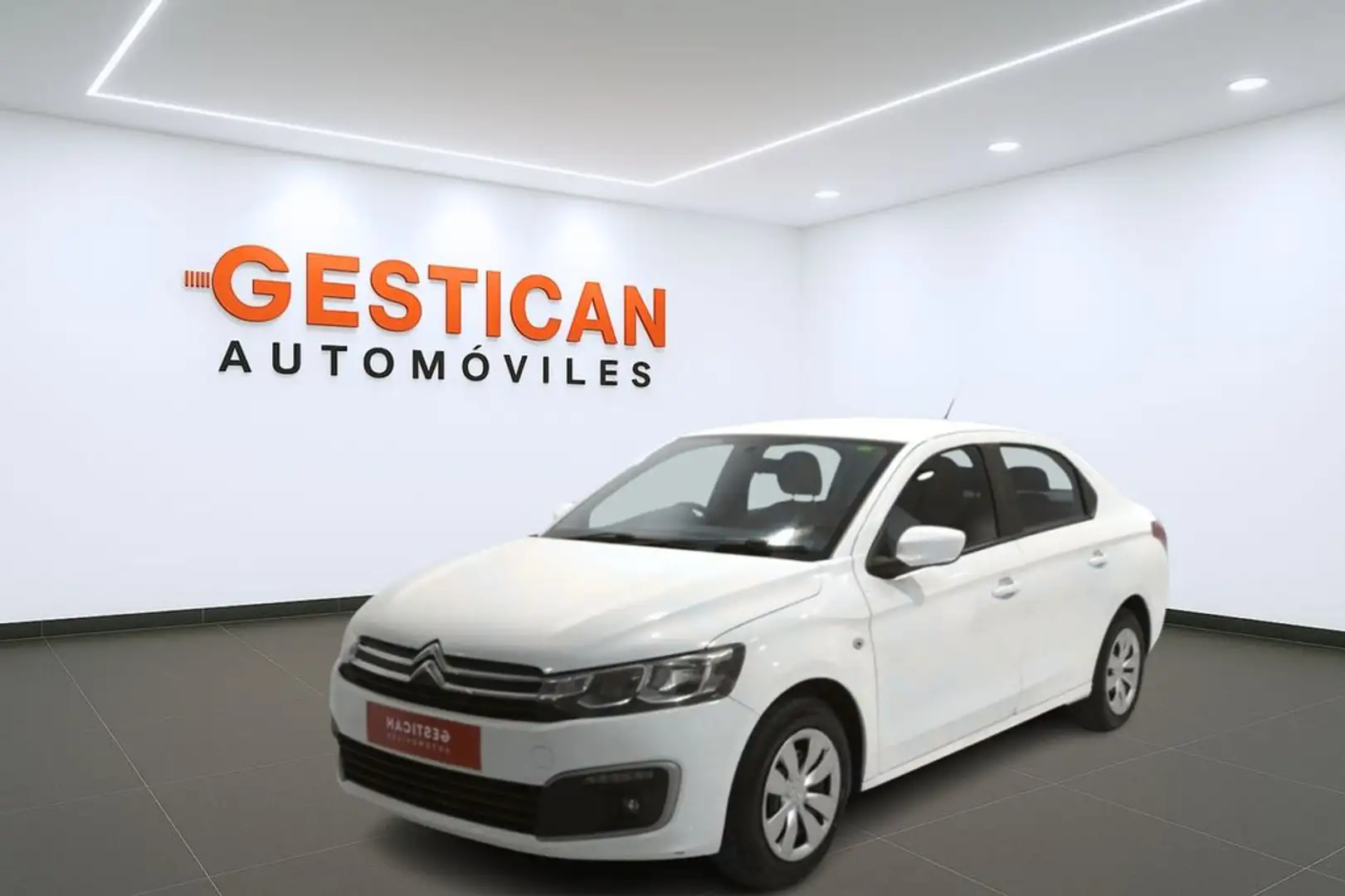 Citroen C-Elysée 1.2 PureTech Feel 82 Blanc - 1