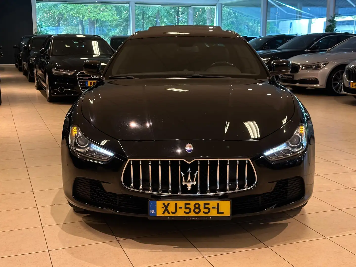 Maserati Ghibli 3.0 V6 D|OPENDAK|KEYLESS|ALCANTARA|SOUNDBOOST Zwart - 2