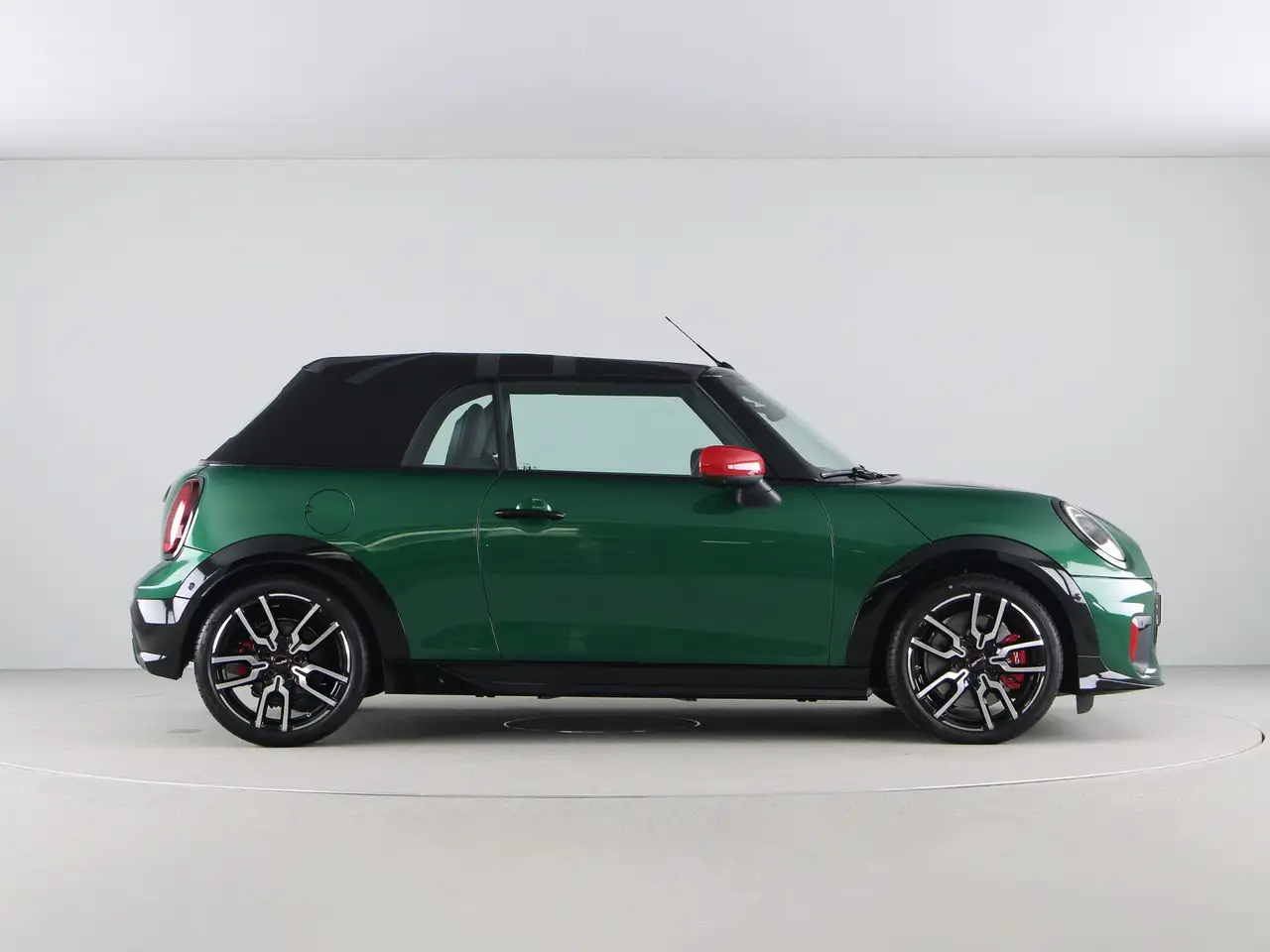 MINI Cooper Cabrio 2026 — фото 12