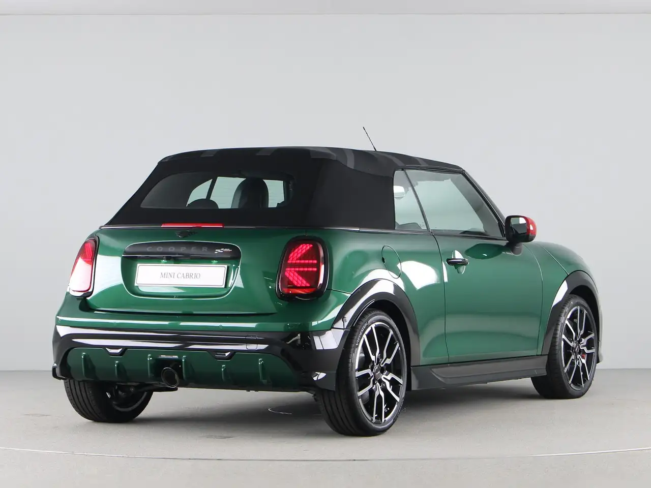 MINI Cooper Cabrio 2026 — фото 13