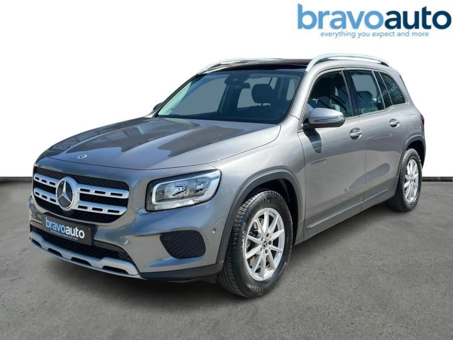 Mercedes-Benz GLB 180 Business Line Pano & NAVI Plateado - 1