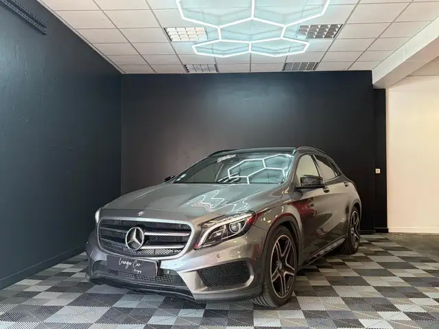 Mercedes-Benz A 35 AMG CLASSE 220 CDI 4-Matic Fascination 7-G DCT A (Siège EV et CH, TO, Pack AMG ,..) Garantie 12 mois
