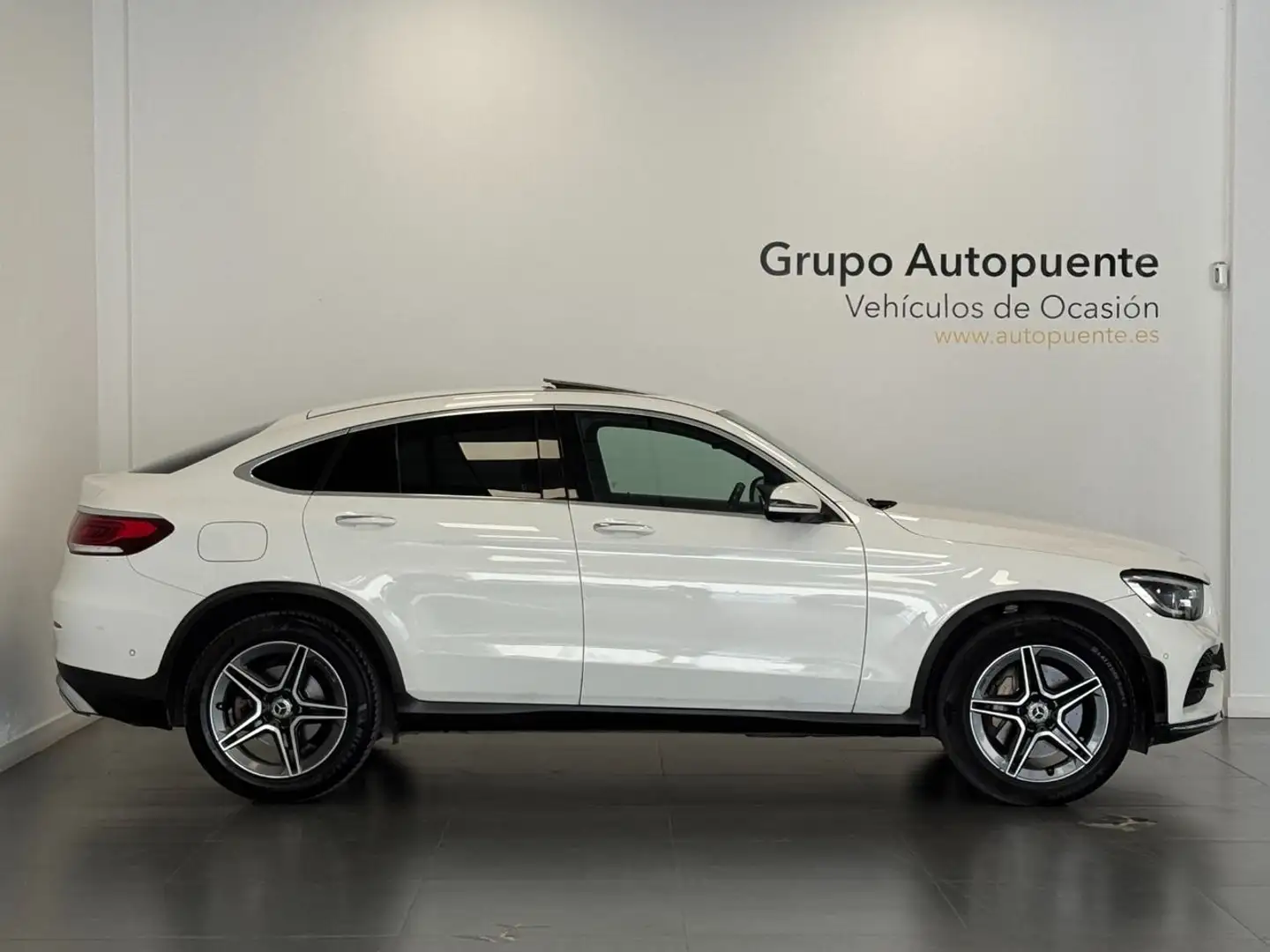 Mercedes-Benz GLC 43 AMG 4MATIC Biały - 2
