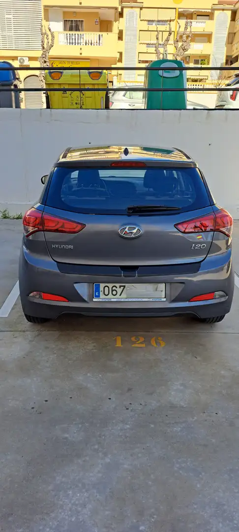 Hyundai i20 i20 1.2 Essence Essence Gris - 1