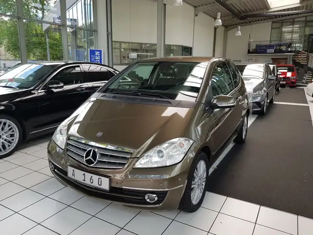 Mercedes-Benz A 160 ELEGANCE BI XENON AUT PTS SHZ KILMA