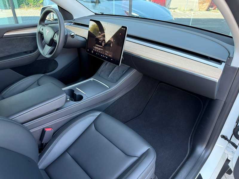 Tesla Model Y Long Range AWD 75 kWh - Automaat - Panoramadak - N — photo 4