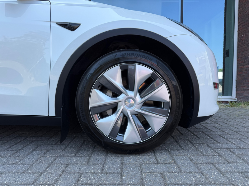 Tesla Model Y Long Range AWD 75 kWh - Automaat - Panoramadak - N — photo 23