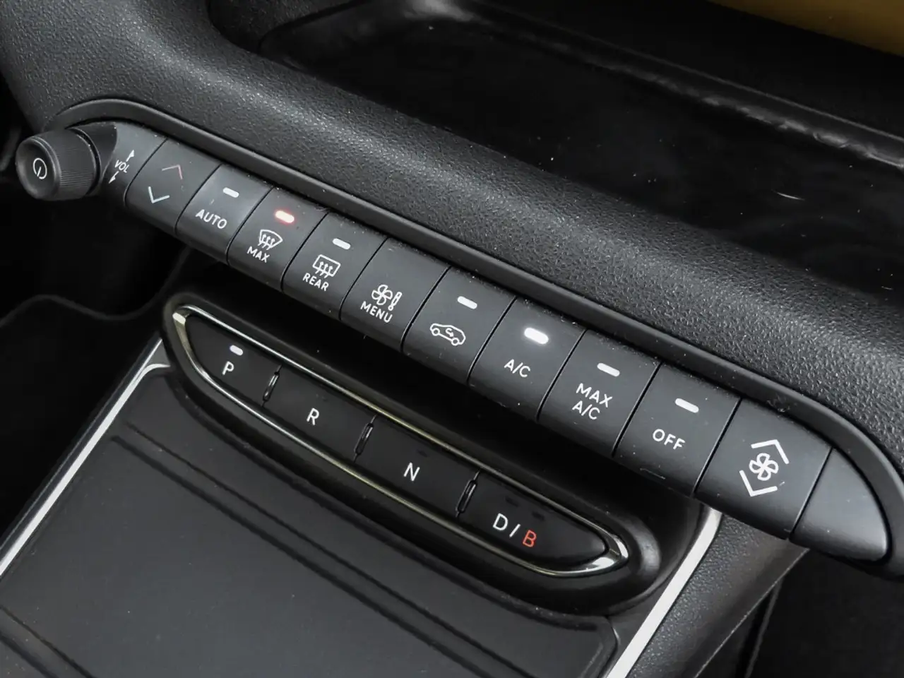 Jeep Avenger Summit Electric 360 Kamera LED El. Heckklappe Appl 15