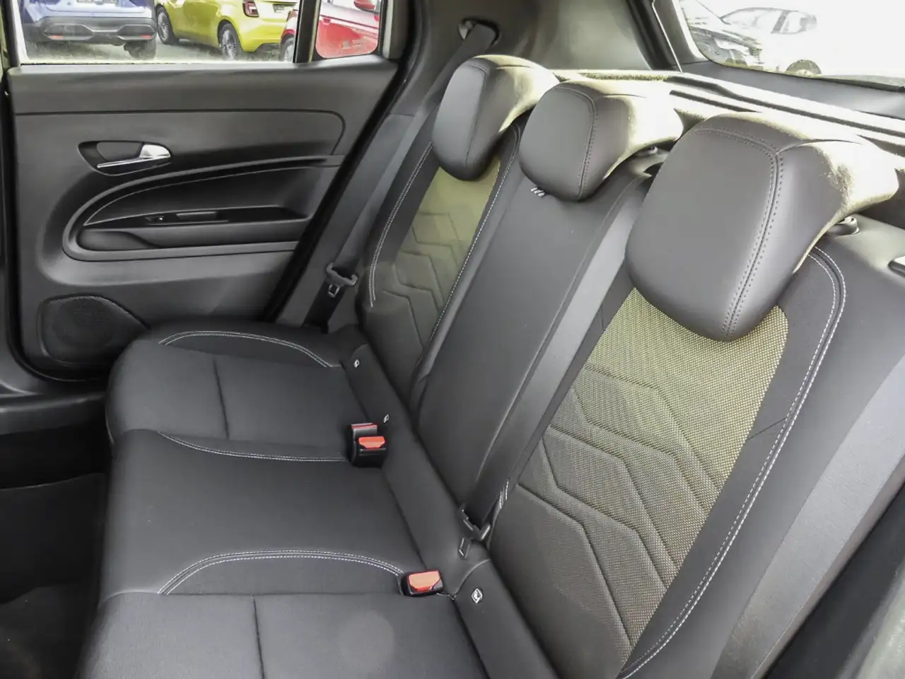 Jeep Avenger Summit Electric 360 Kamera LED El. Heckklappe Appl 18