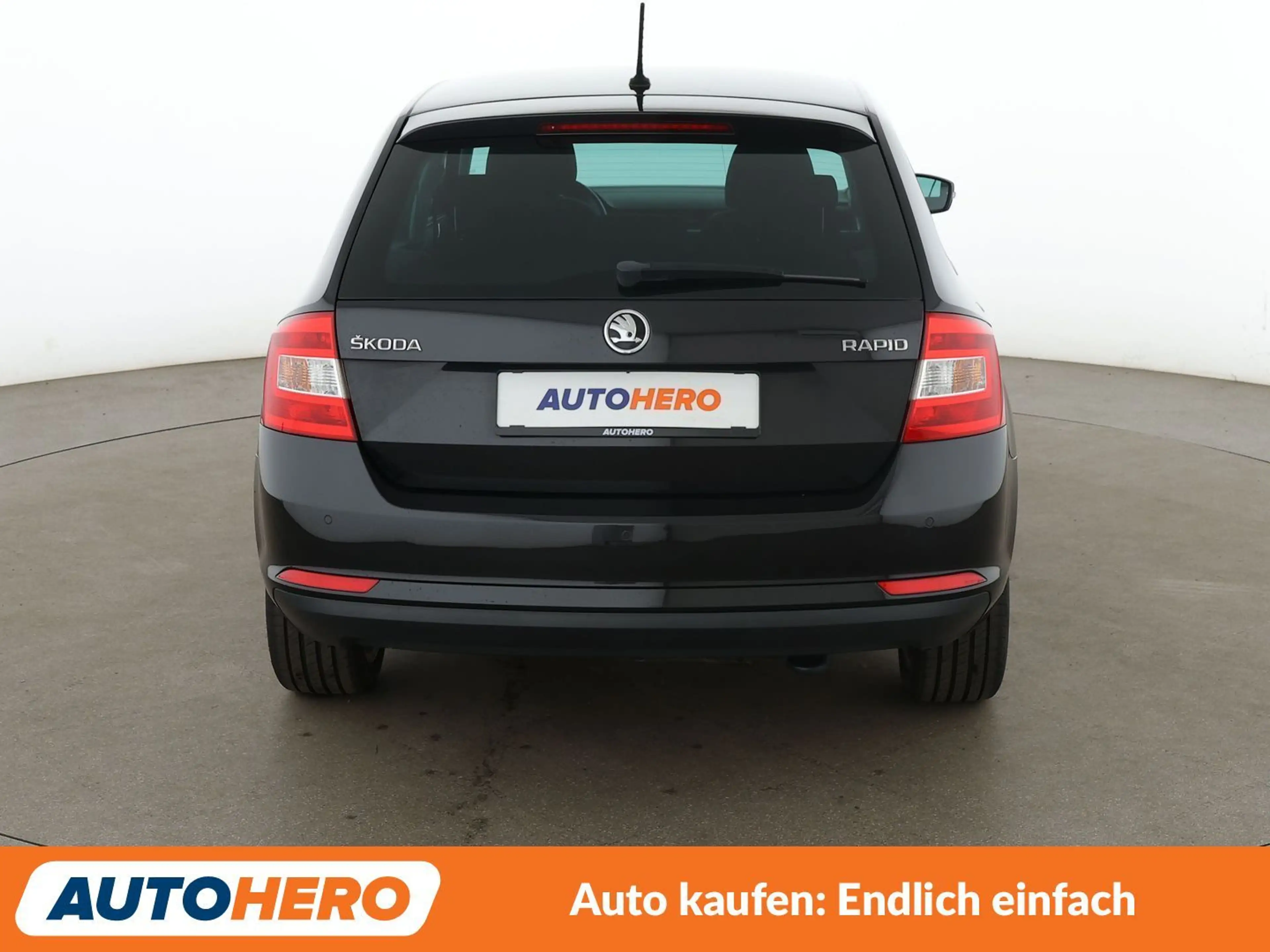 Skoda Rapid/Spaceback 1.2 TSI Drive*XENON*TEMPO*PDC* — photo 5