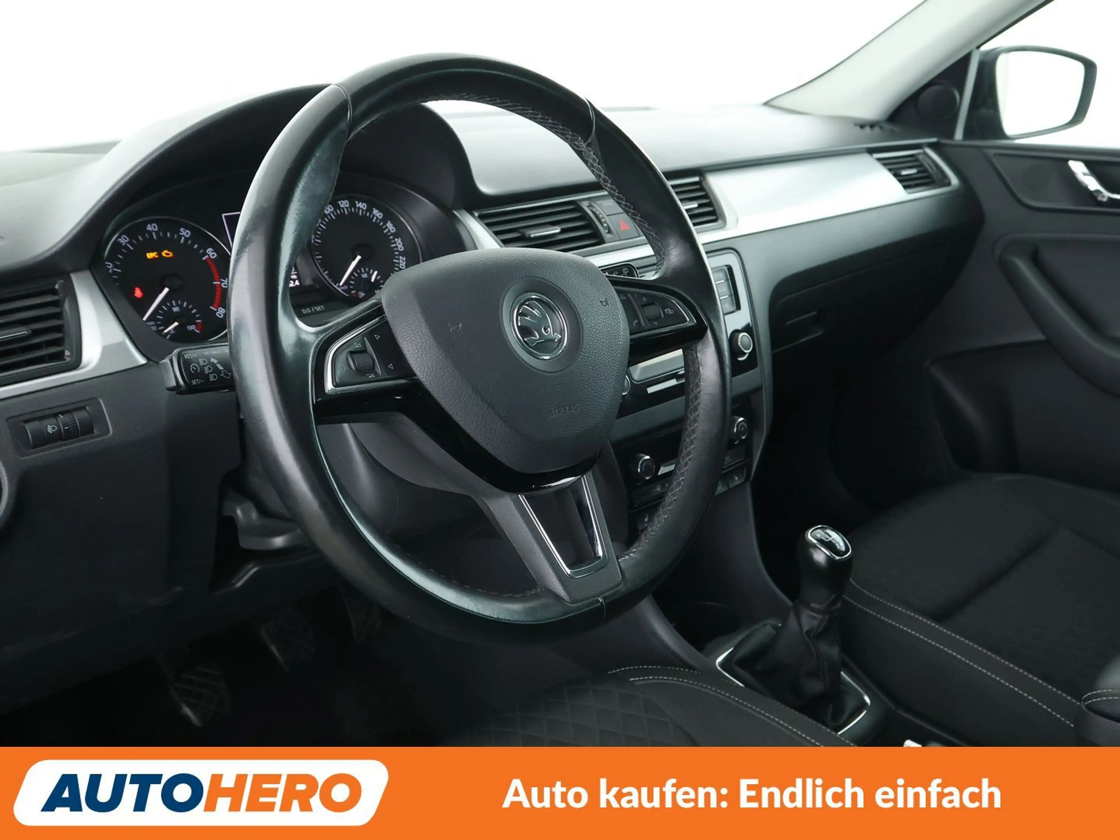 Skoda Rapid/Spaceback 1.2 TSI Drive*XENON*TEMPO*PDC* — photo 11
