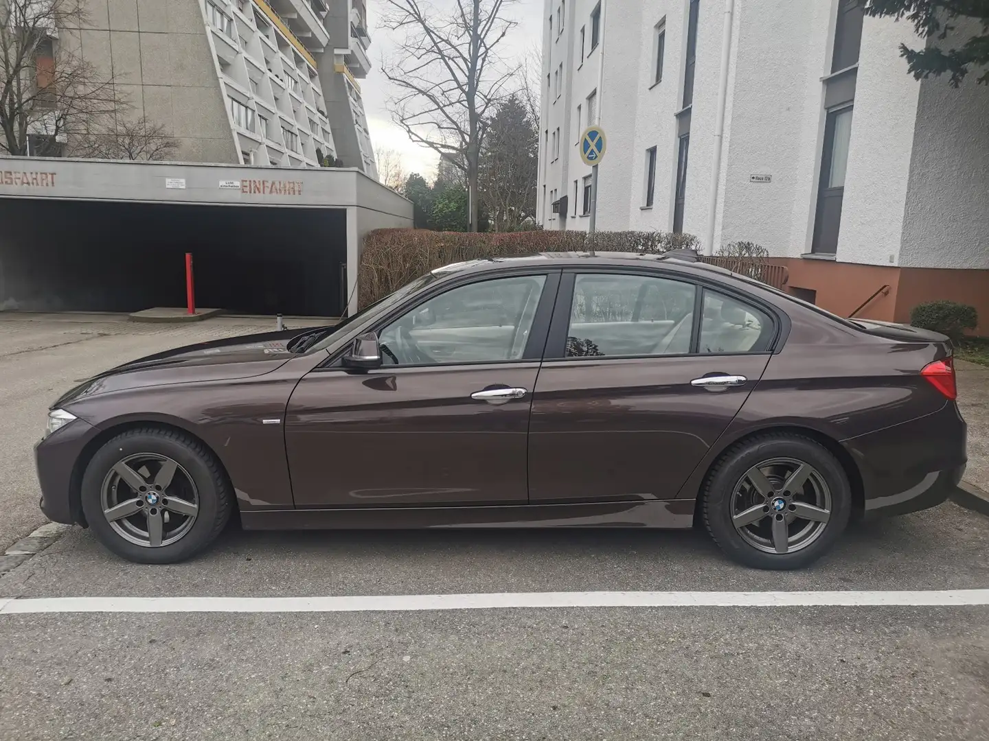 BMW 320 320i EfficientDynamics Edition Rot - 2