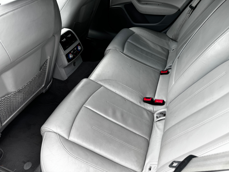 Audi A6 Klimaautomatik Tempomat Leichtmetallfelgen V6 VOLLLEDER Navi — photo 12