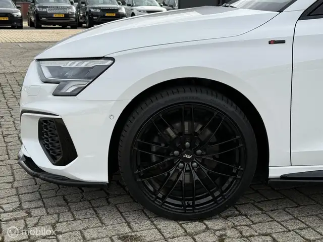Audi A3 view 7