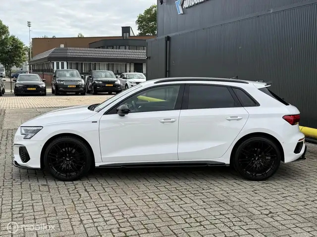 Audi A3 view 8