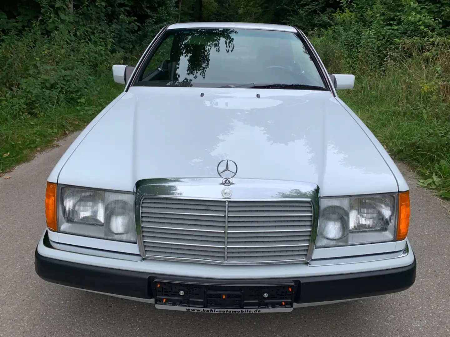 Mercedes-Benz 200 CE200 C124, 1.Hd!,Erstlack,Sammlerzust;Klima,Led Violett - 2