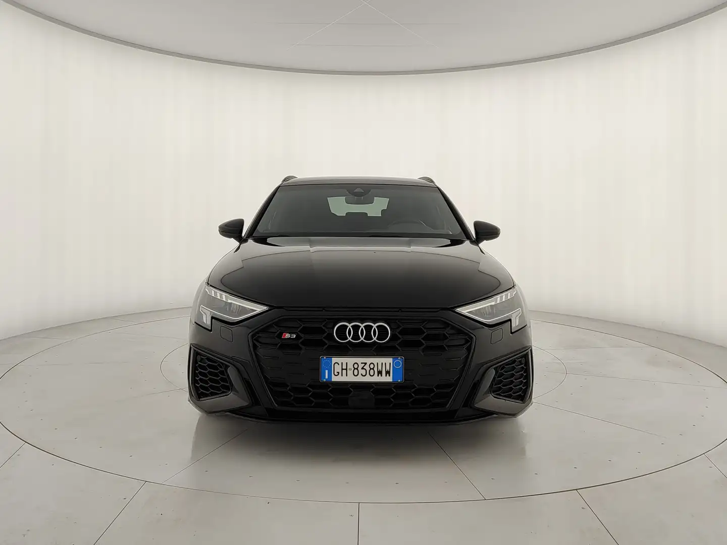 Audi S3 SPB 2.0 TFSI quattro s-tronic - CV 310 Schwarz - 2