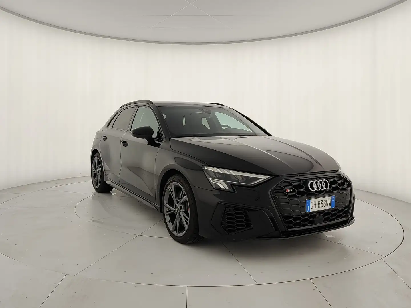Audi S3 SPB 2.0 TFSI quattro s-tronic - CV 310 Schwarz - 1