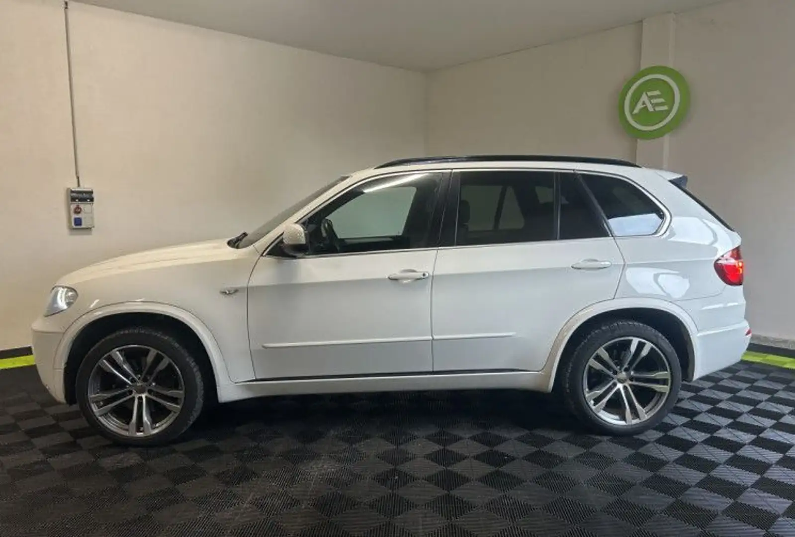 BMW X5 II (E70) xDrive40dA Limited Sport Edition Weiß - 2