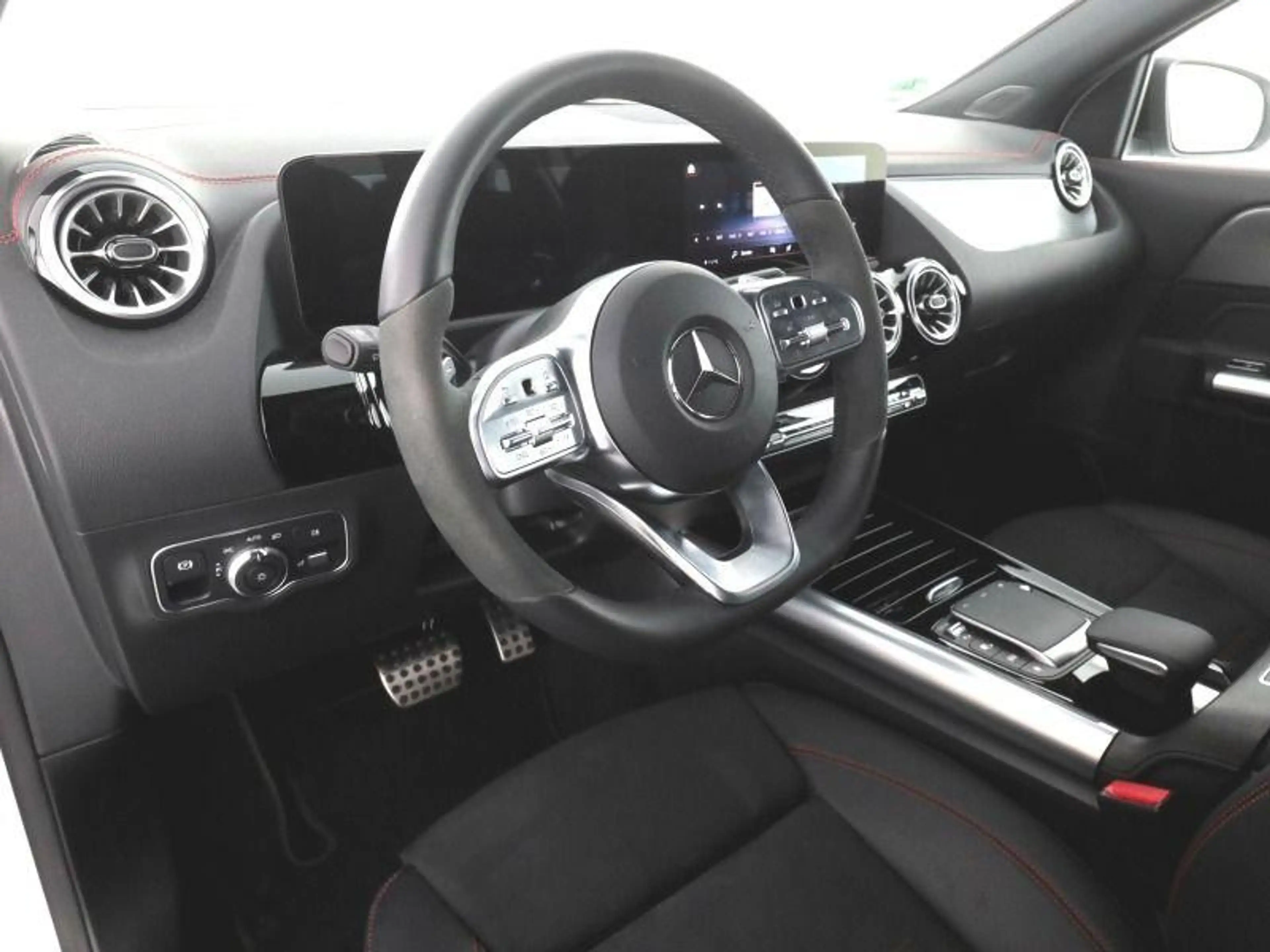 Mercedes-Benz EQA 250 ENp 61000 AMG Adv, P. Pano KGo Night — photo 4