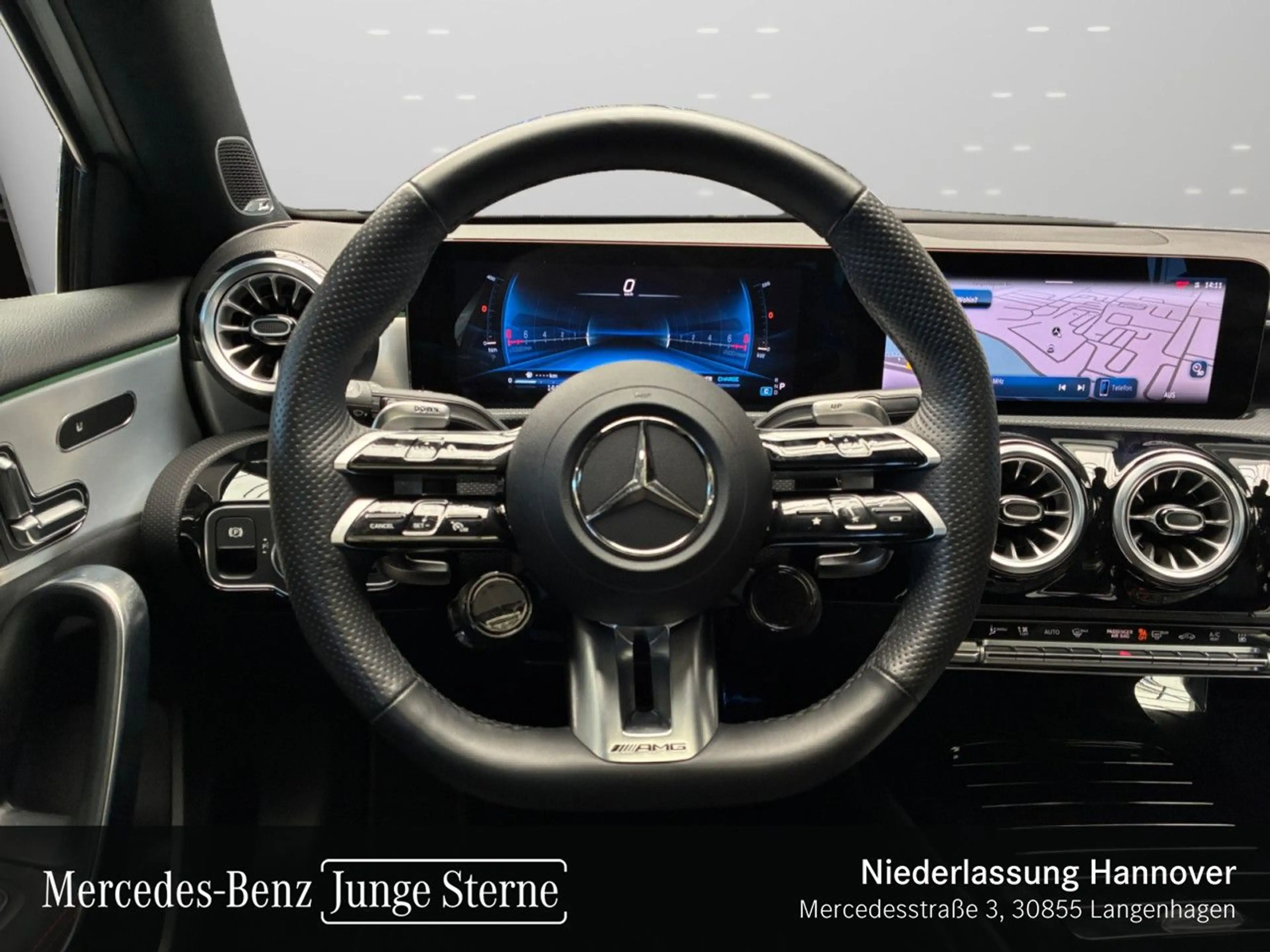Mercedes-Benz A 35 AMG A 35 4M Kompakt AMG+PANO+MULTIBEAM+STHZG+BURMESTER — photo 13
