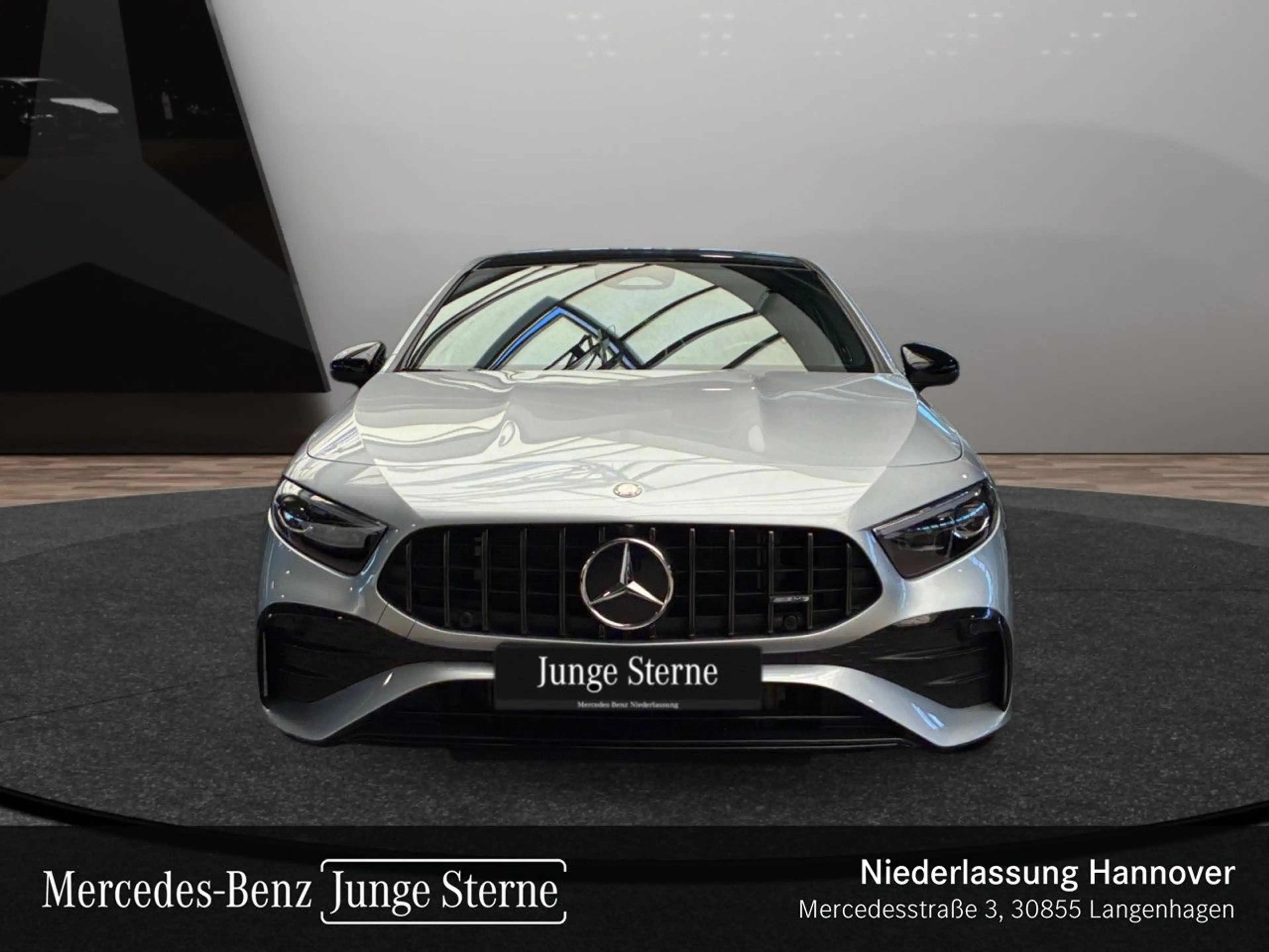 Mercedes-Benz A 35 AMG A 35 4M Kompakt AMG+PANO+MULTIBEAM+STHZG+BURMESTER — photo 3