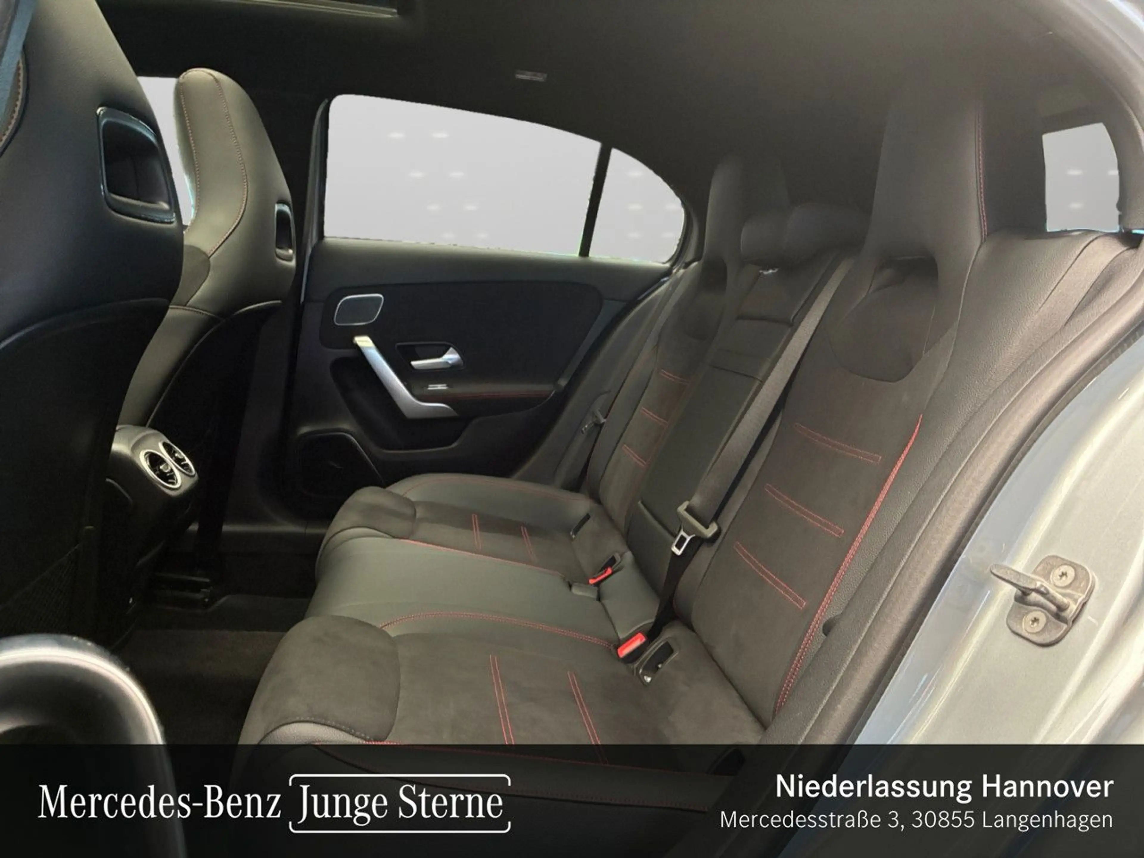Mercedes-Benz A 35 AMG A 35 4M Kompakt AMG+PANO+MULTIBEAM+STHZG+BURMESTER — photo 11