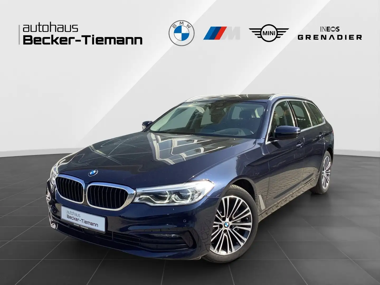 BMW 530 d xDrive Touring 18" / DrivAss+ / ParkAss+ / Sport Blau - 1