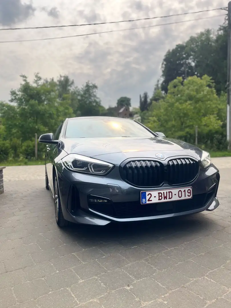 BMW 116 116i Aut. M Sport Grijs - 1