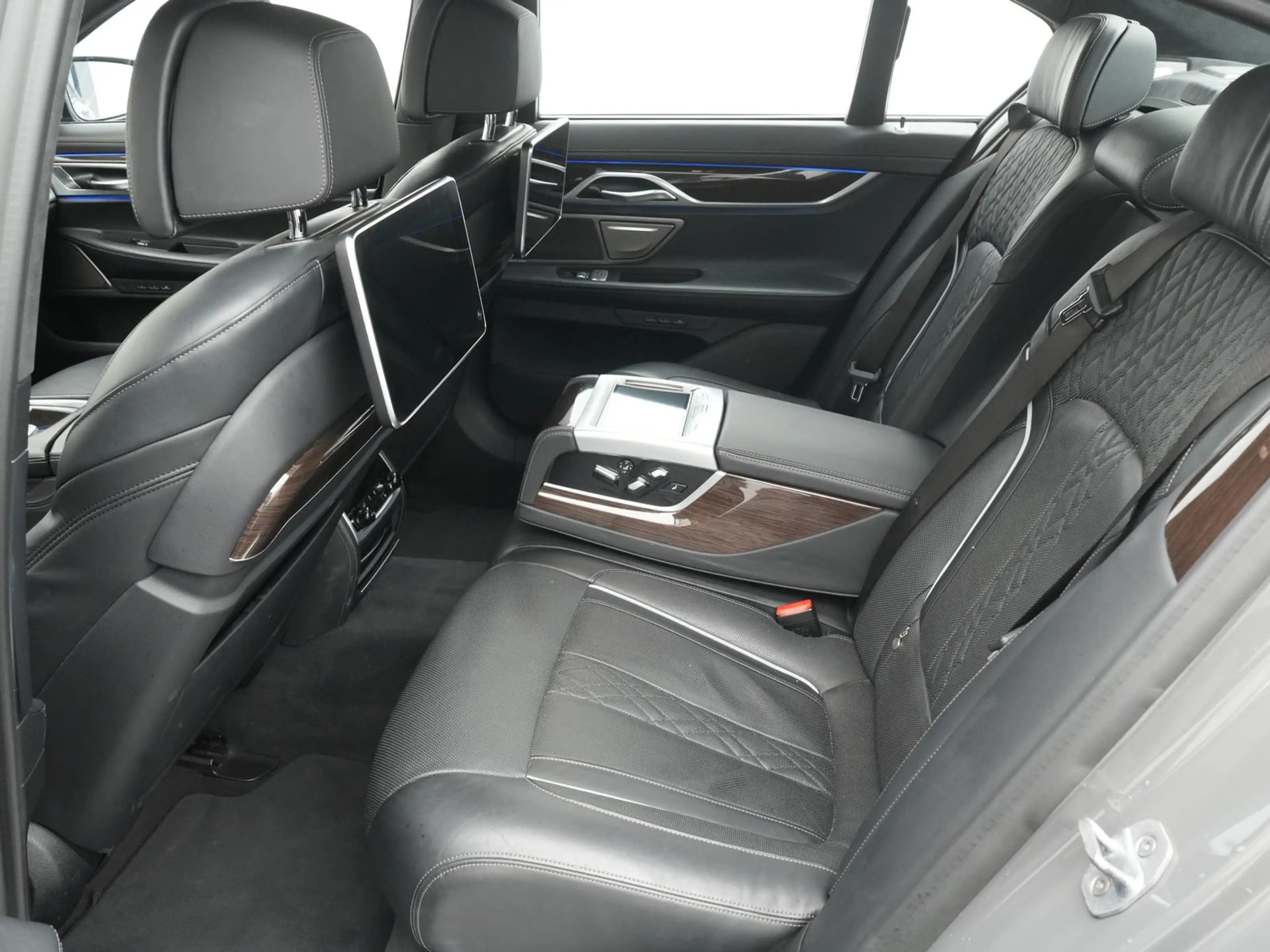 BMW 730 d M-Sport,LASER,LUFT,SITZLÜFT,SOFT,HUD,H&K — photo 7