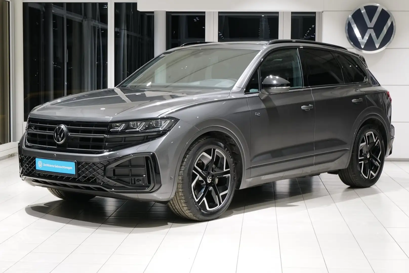 Volkswagen Touareg 3.0TDI R-Line Black Style HuD Pano StdHz Softcl... Grau - 2