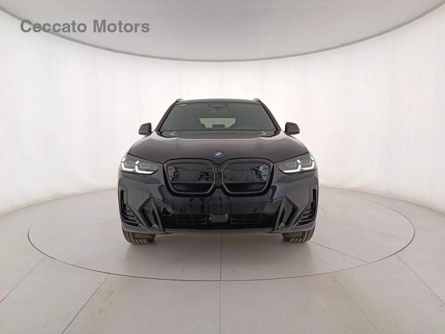 BMW iX3 Inspiring Czarny - 2