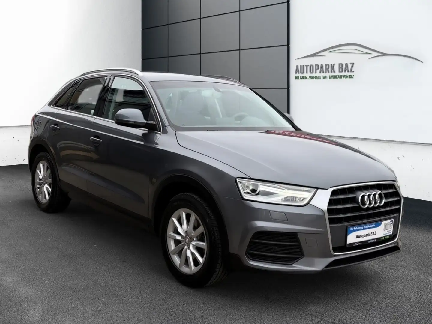 Audi Q3 basis AUTOMATIK *KLIM*SH*ALU*NAV*PDC* Grau - 2