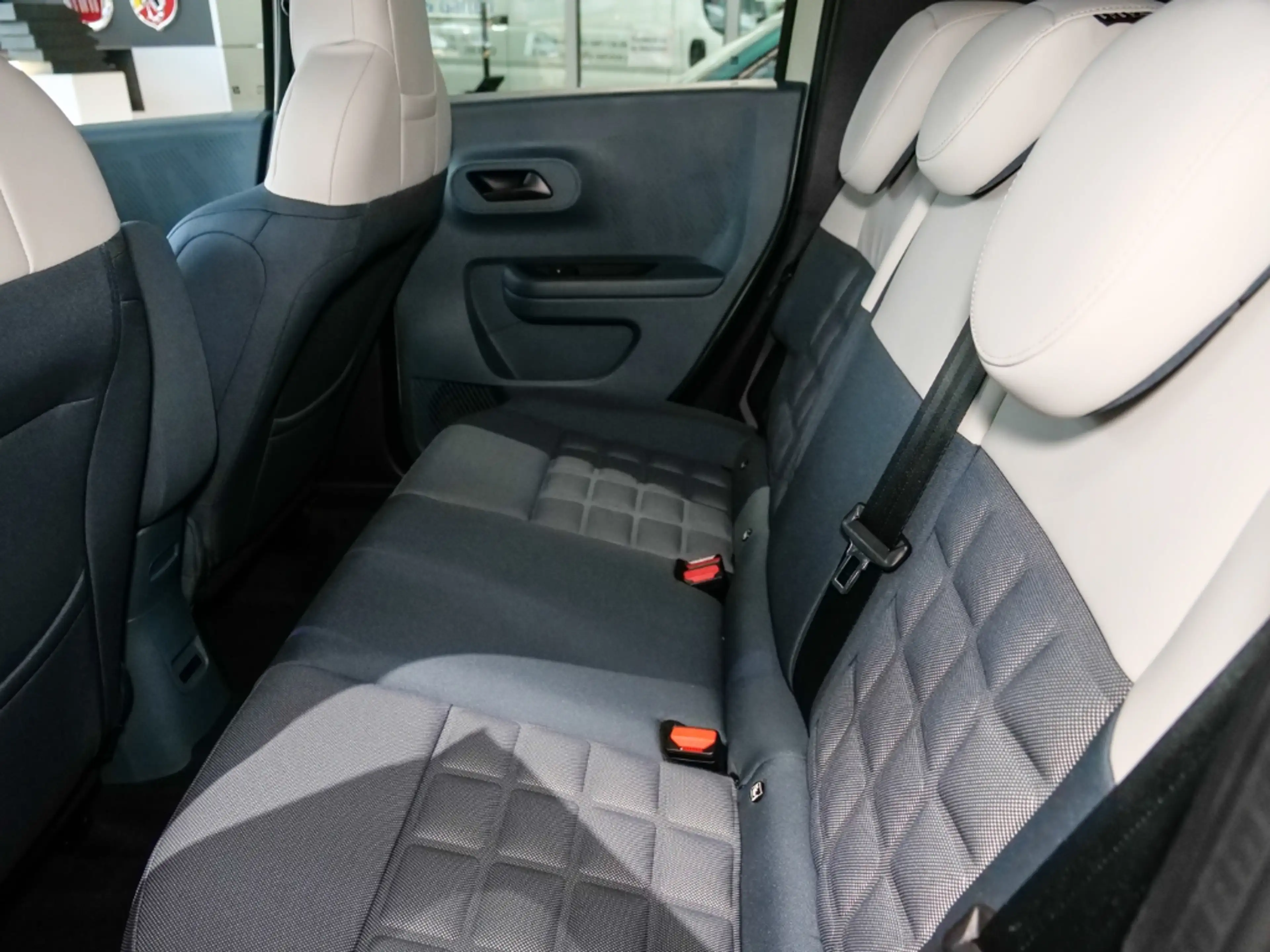 Fiat Grande Panda Elektro La Prima Navi Winterpaket Digitales Cockpi — photo 8