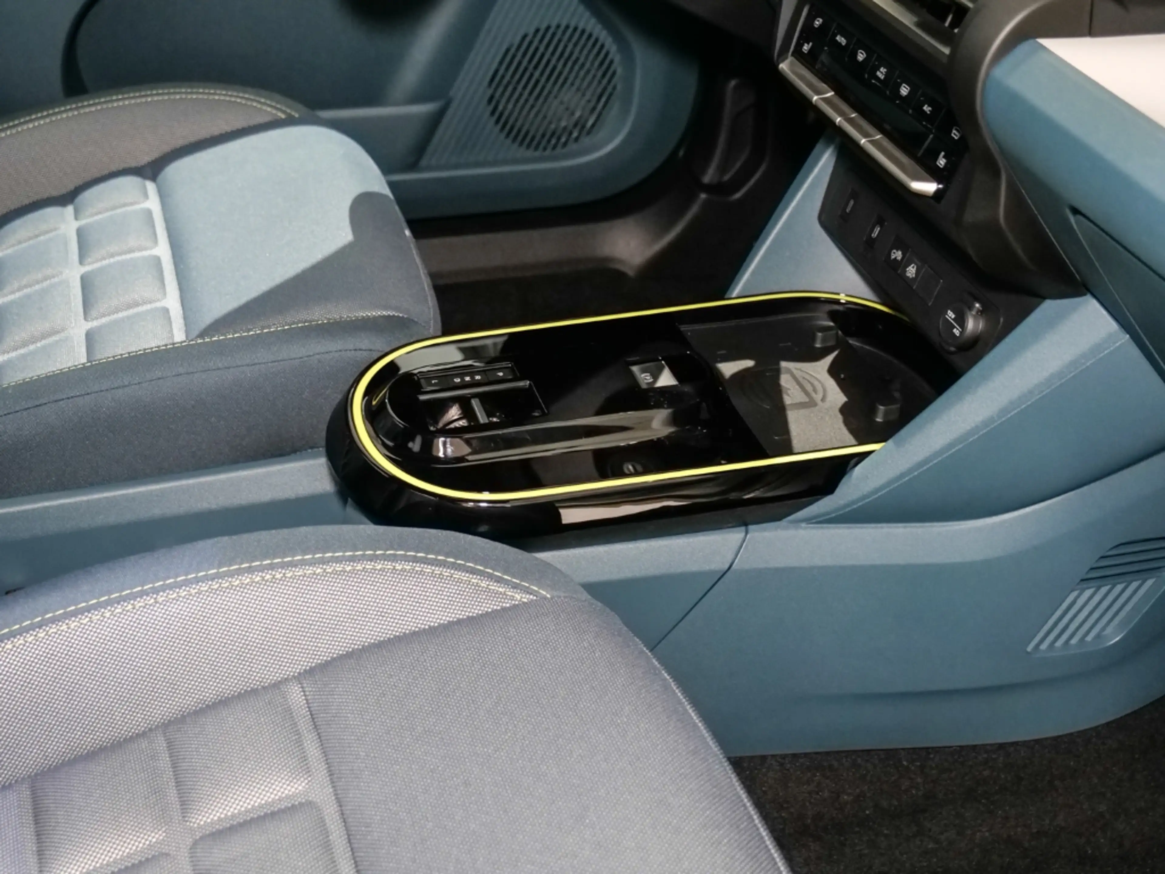 Fiat Grande Panda Elektro La Prima Navi Winterpaket Digitales Cockpi — photo 15