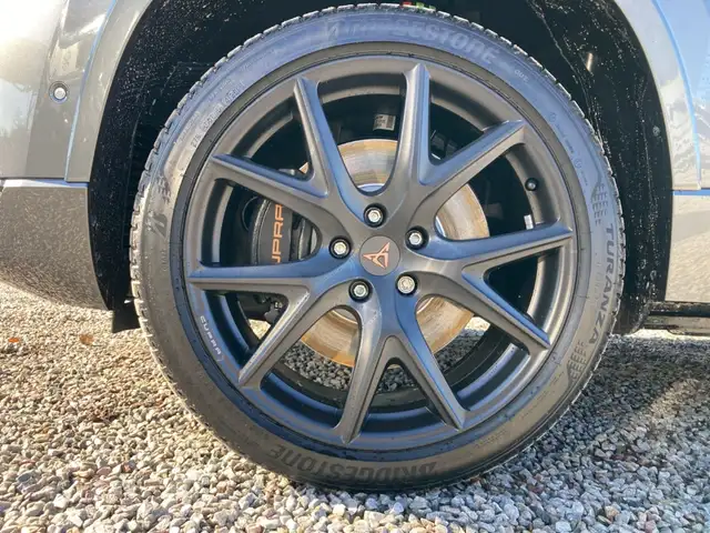 Cupra Ateca view 13