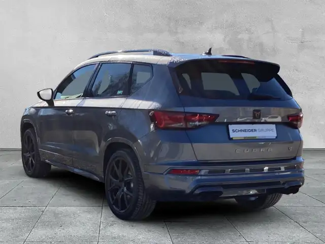 Cupra Ateca view 3
