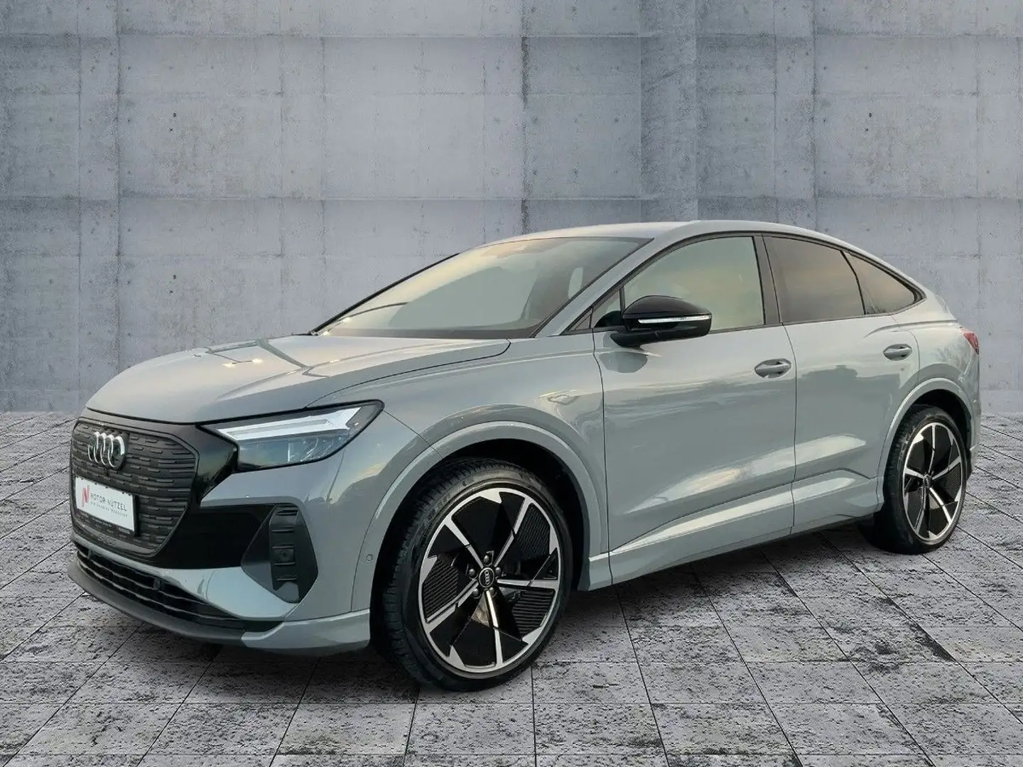 Audi Q4 e-tron 35 ADVANCED LED+NAVI+RFK+ACC Grau - 2