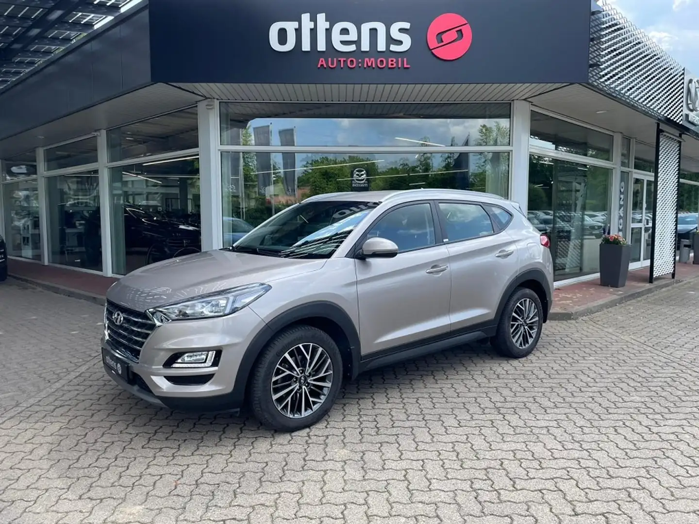 Hyundai TUCSON Advantage 2WD Klima;Navi;AHK Argent - 1