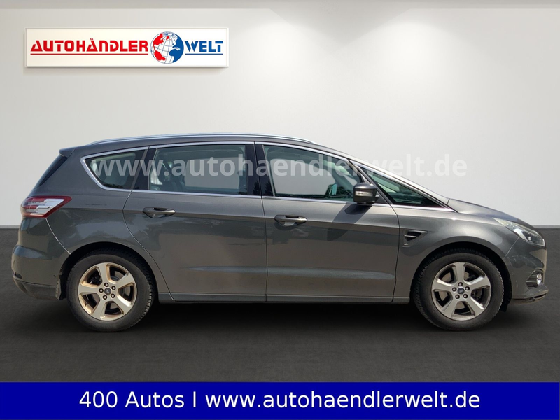 Ford S-Max 2.0 TDCi Titanium AWD — photo 4