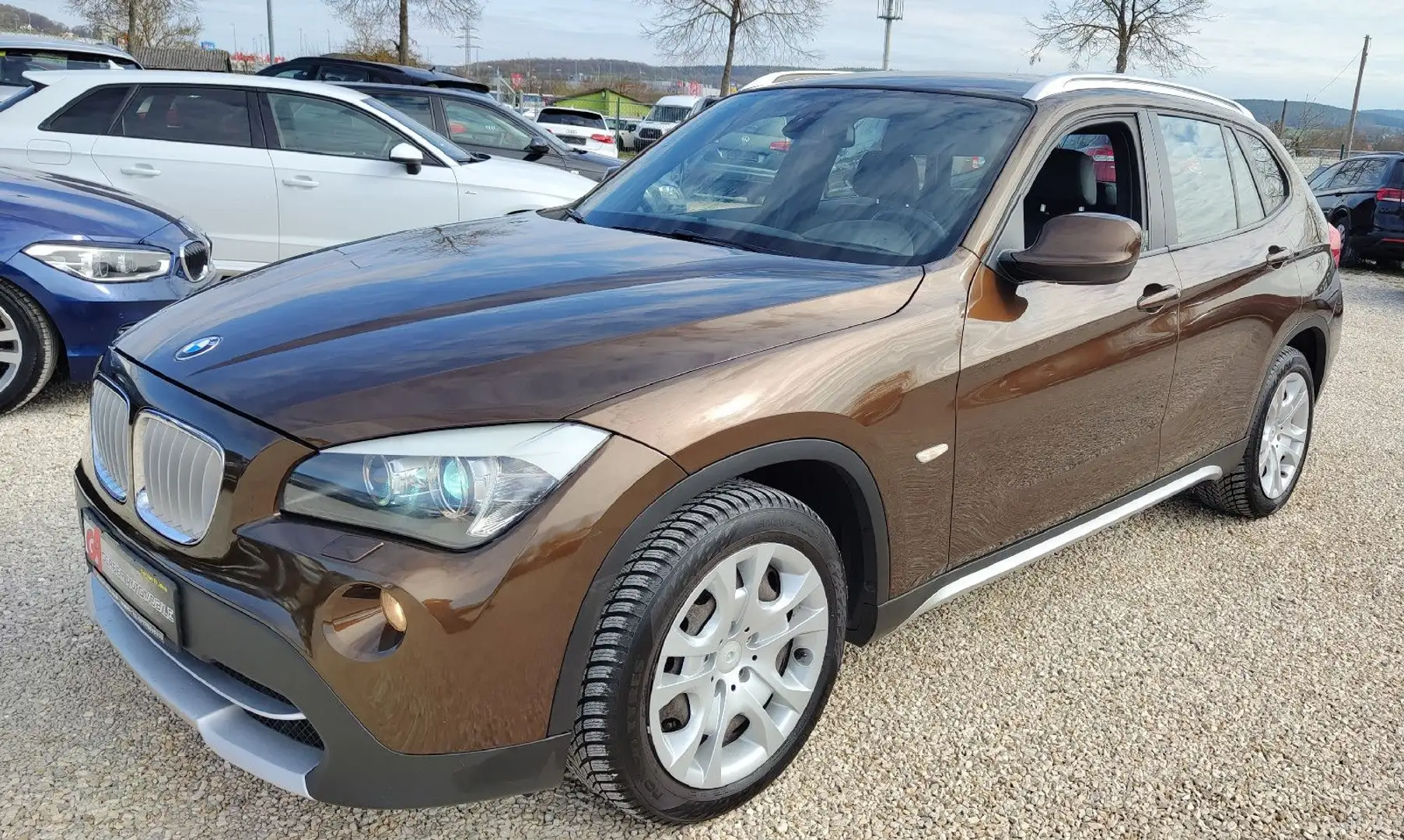 BMW X1 xDrive 4x4 - Xenon* Leder* Navi* "18Zoll* Коричневий - 1