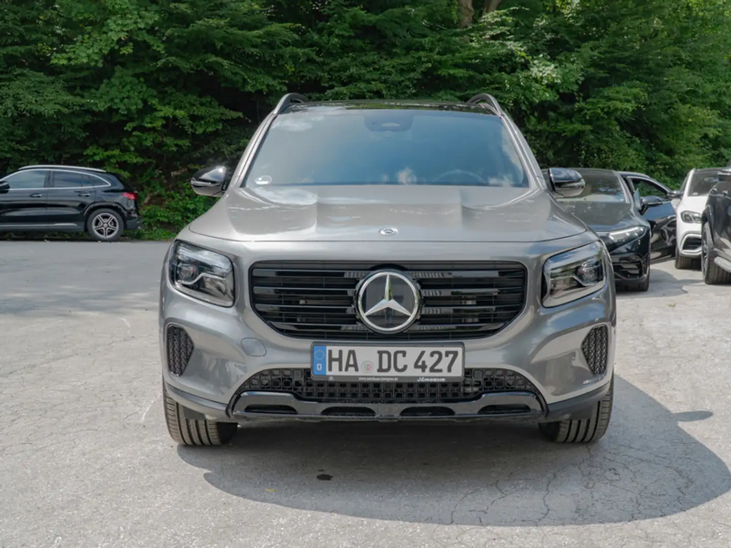 Mercedes-Benz GLB 200 d Pano+Progressive+Distr+MLB+Night+Cam Grau - 2
