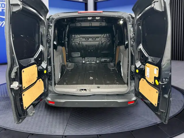 Ford Transit Connect view 7