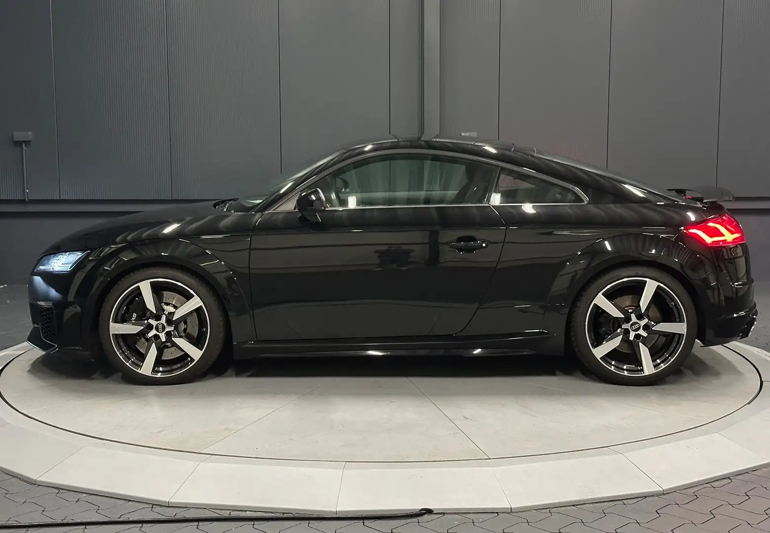 Audi TT RS Coupé 2.5 TFSI quattro *19Zoll*V-Max 280 km/h* Schwarz - 2