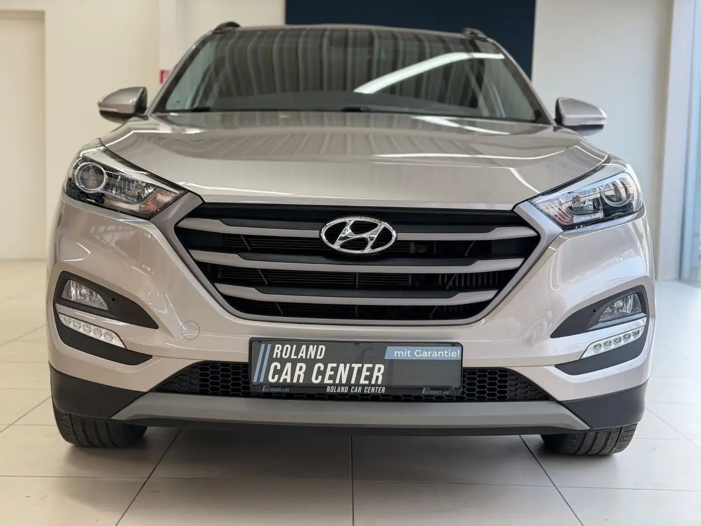 Hyundai TUCSON Premium 2WD Pano Aut. Silber - 2