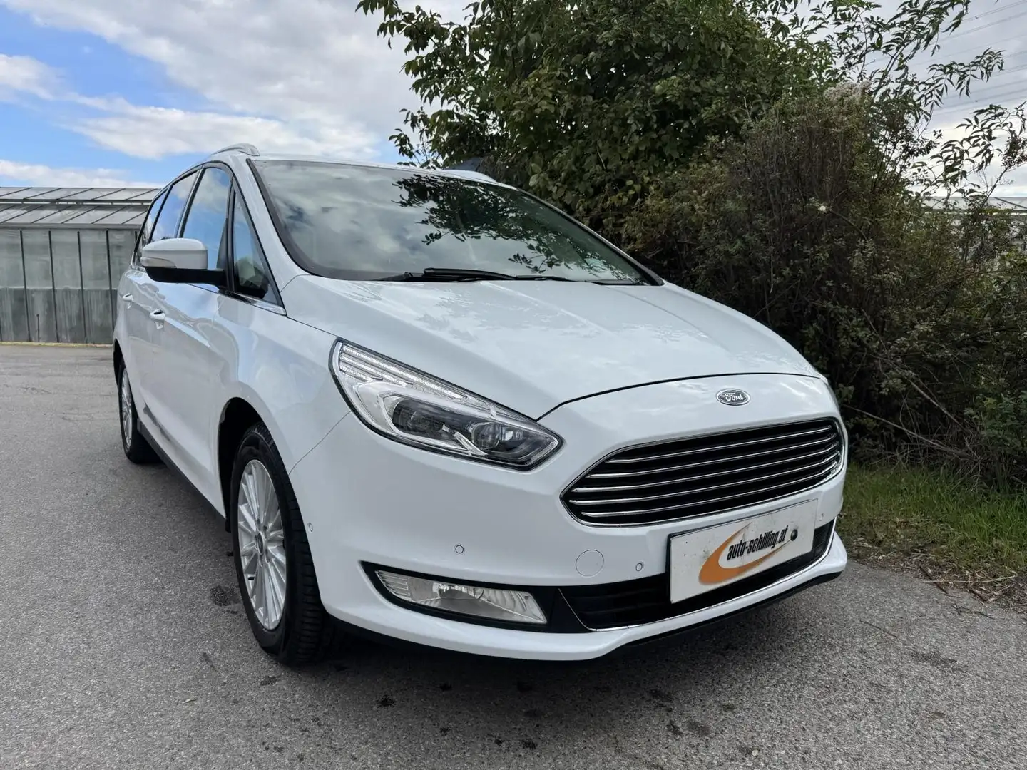 Ford Galaxy Titanium 2,0 TDI Aut. LED AHK SR&WR MWST Blanc - 1
