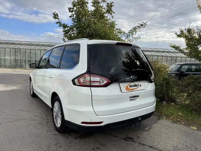 Ford Galaxy view 6